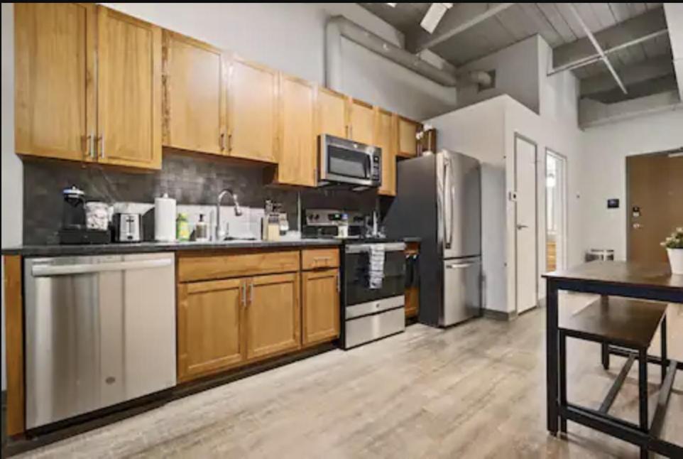 2125 Superior Living Appartement *