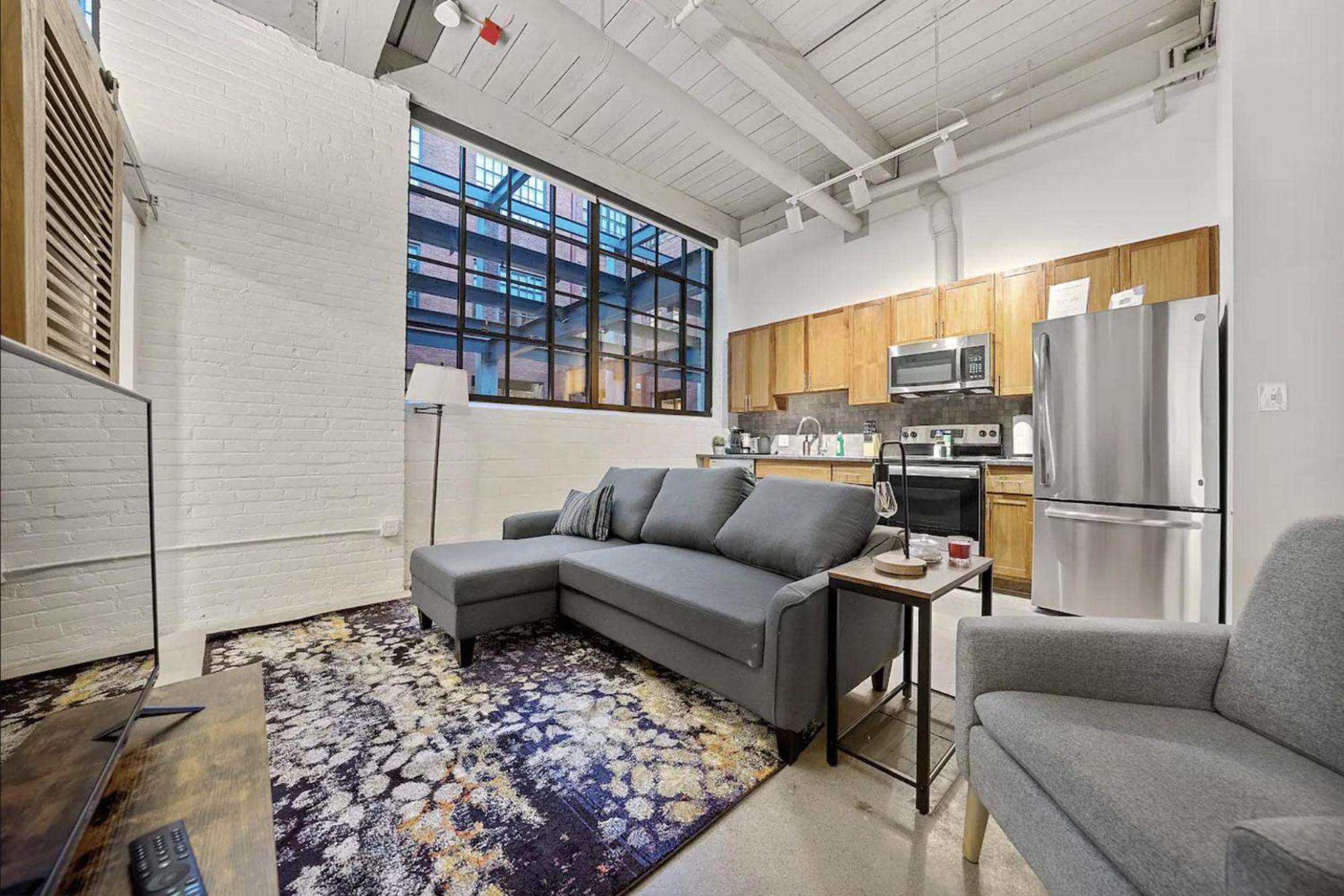 2125 Superior Living Appartement *